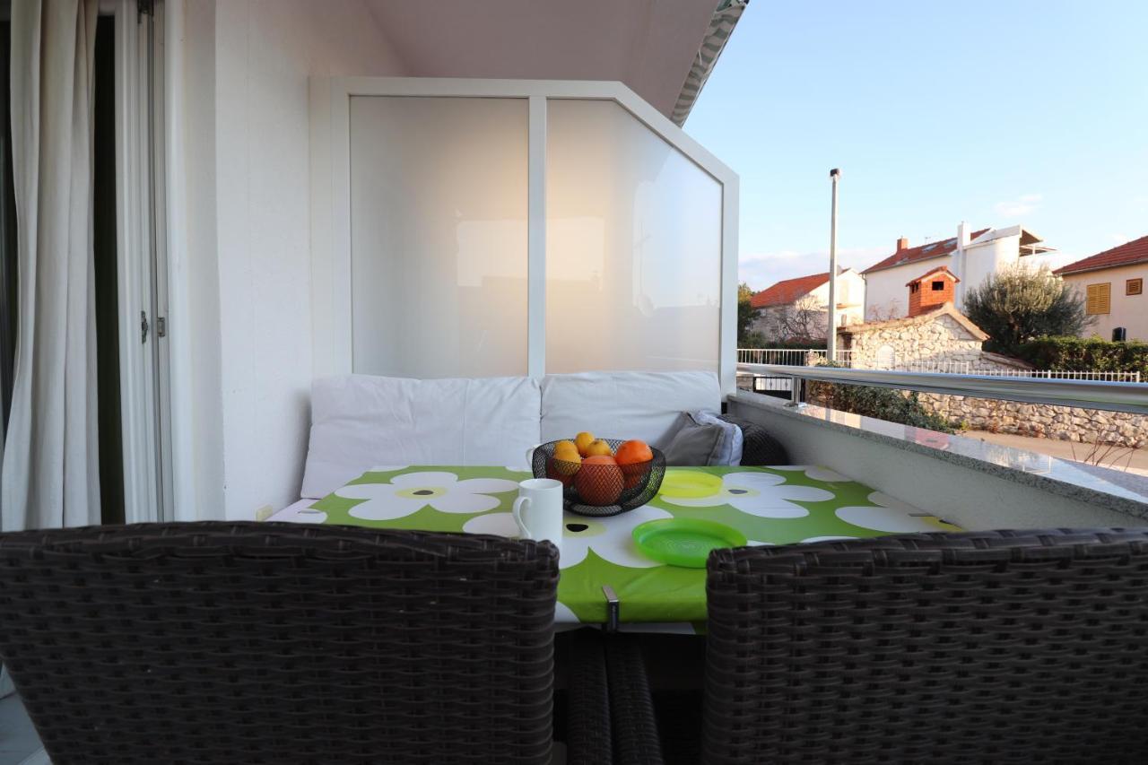 Charming Seaside Apartments Noa & Jakov, Zaboric Sibenik Exterior foto