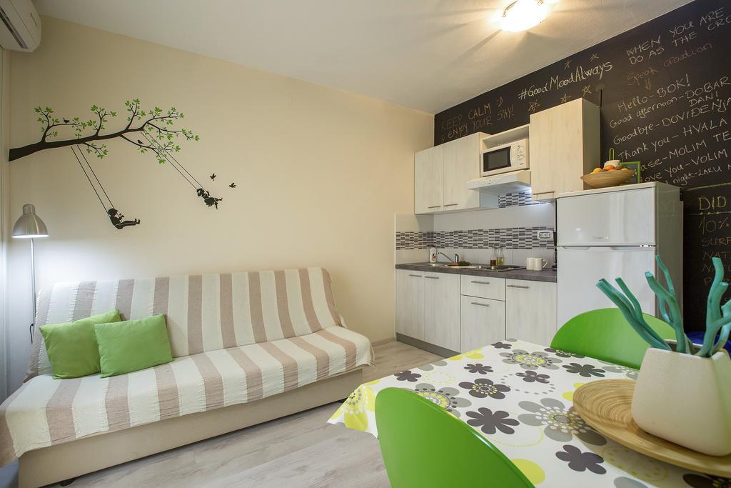 Charming Seaside Apartments Noa & Jakov, Zaboric Sibenik Exterior foto