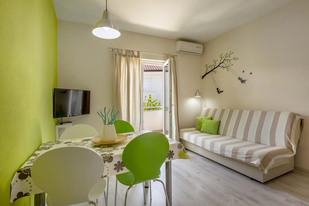 Charming Seaside Apartments Noa & Jakov, Zaboric Sibenik Exterior foto