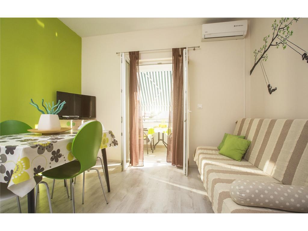 Charming Seaside Apartments Noa & Jakov, Zaboric Sibenik Habitación foto